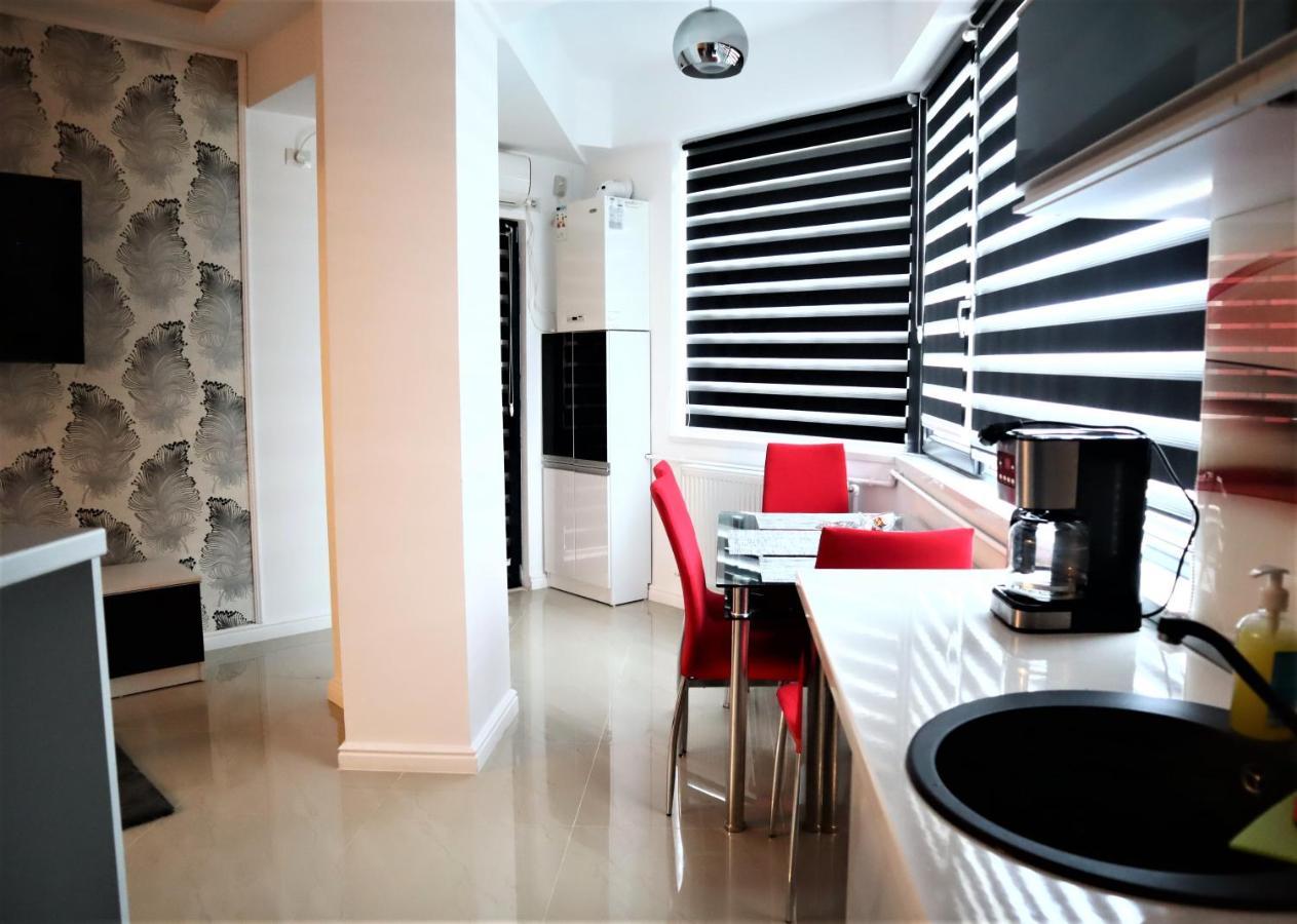 Thomas Luxury Apartment Năvodari Esterno foto