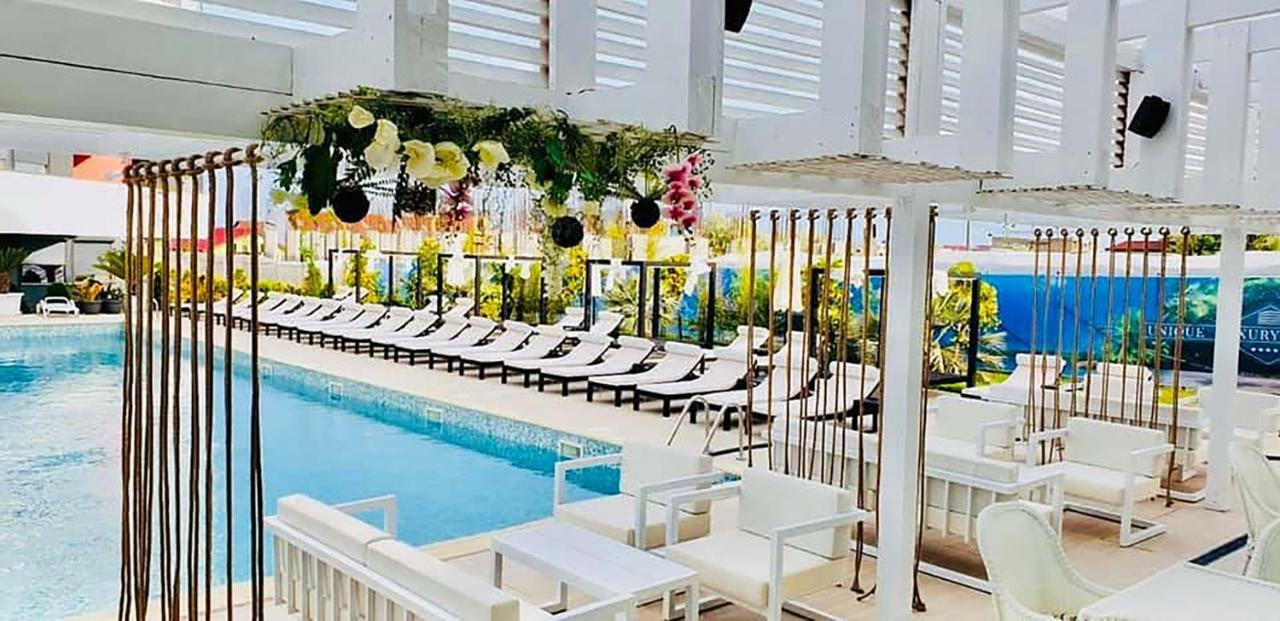 Thomas Luxury Apartment Năvodari Esterno foto